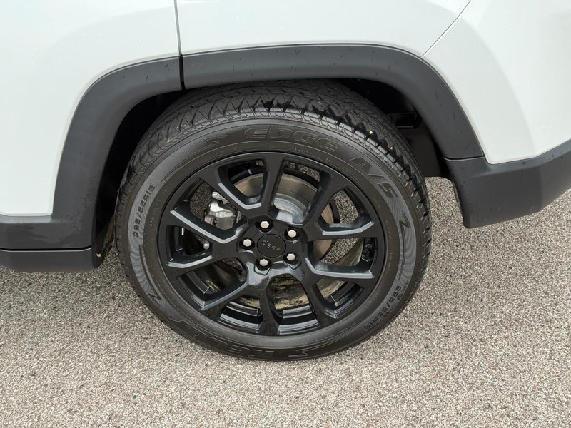 Jeep Compass Vehicle Image 05