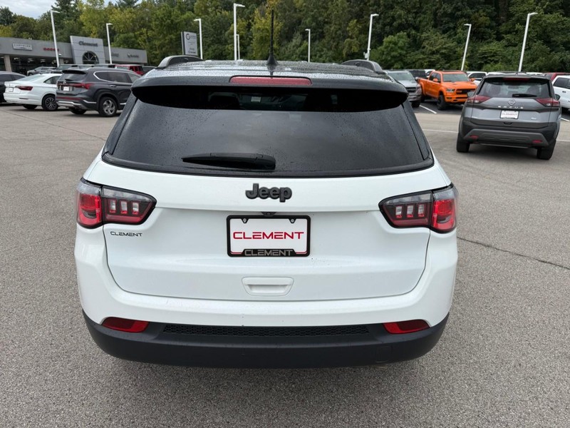 Jeep Compass Vehicle Image 08