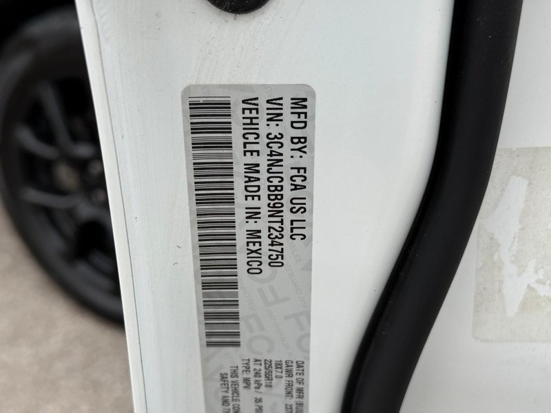 Jeep Compass Vehicle Image 28