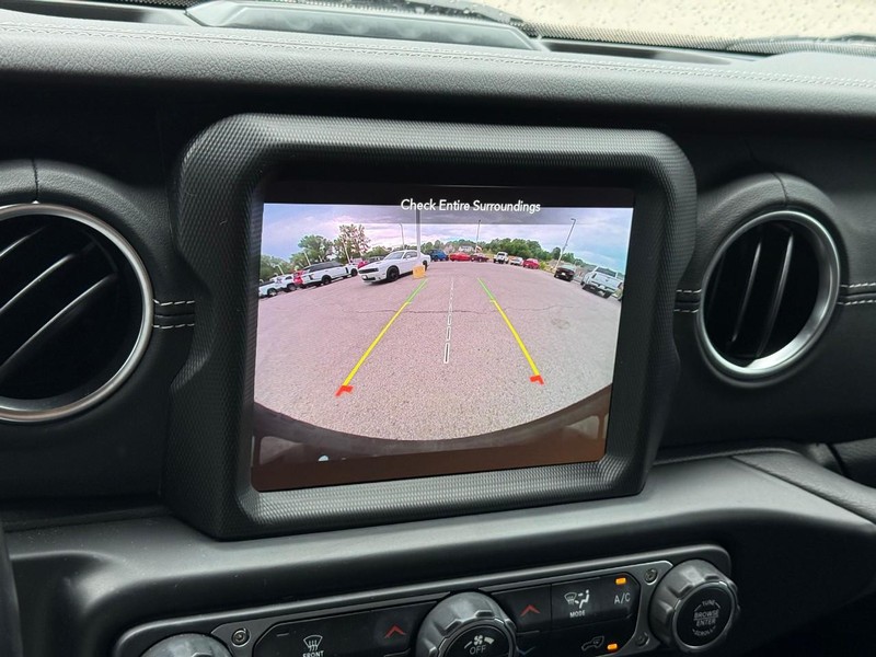 Jeep Wrangler 4xe Vehicle Image 18