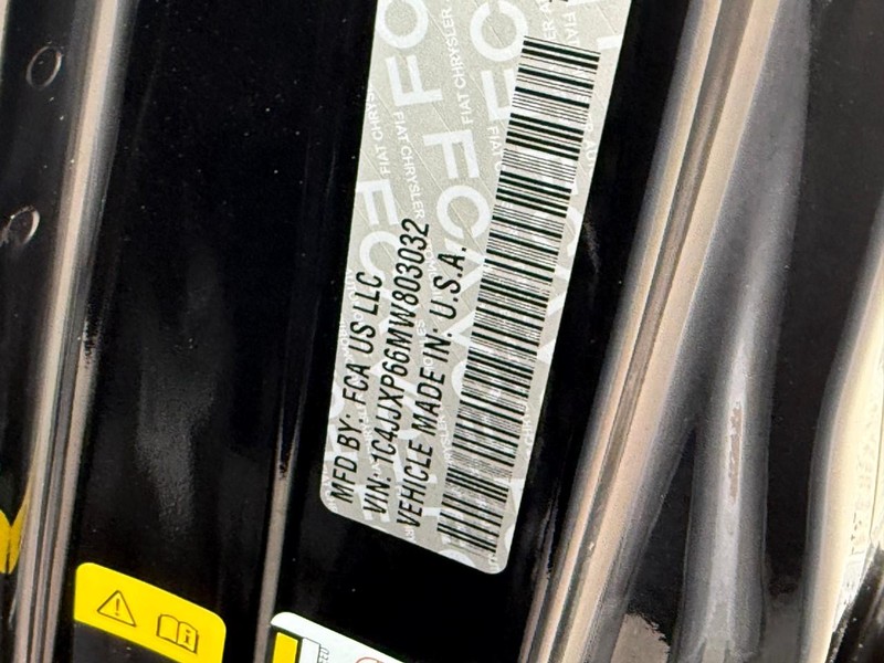 Jeep Wrangler 4xe Vehicle Image 19