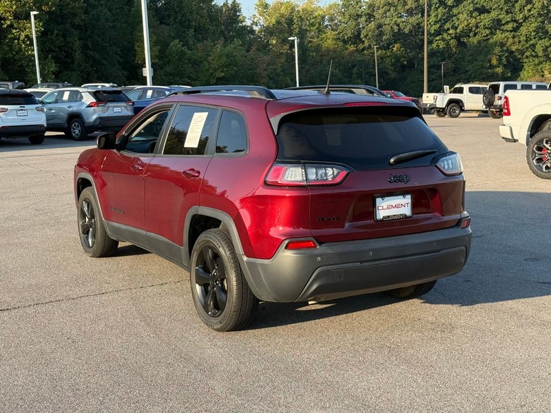 Jeep Cherokee Vehicle Image 04