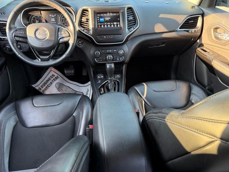 Jeep Cherokee Vehicle Image 14