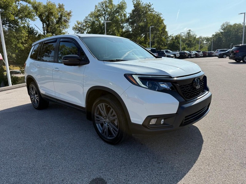 Honda Passport Vehicle Image 12
