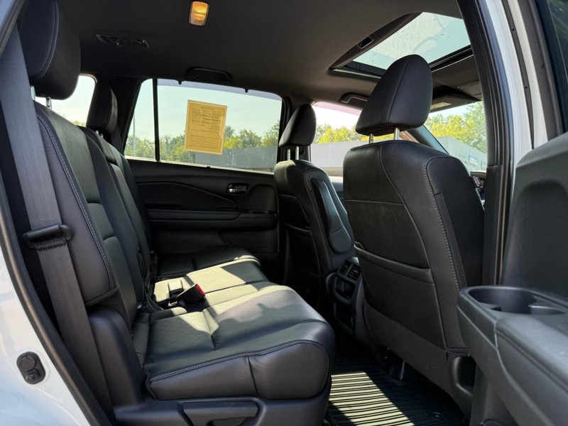 Honda Passport Vehicle Image 14