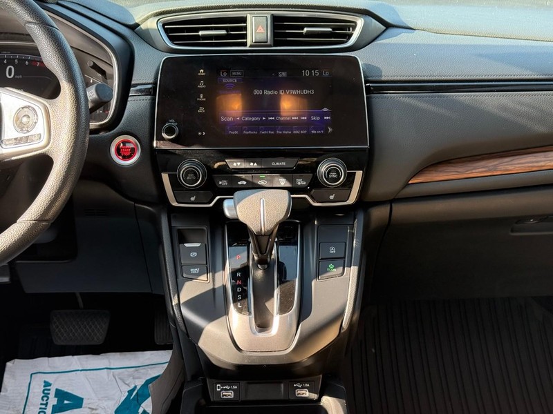 Honda CR-V Vehicle Image 18