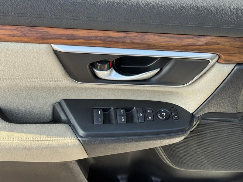 Honda CR-V Vehicle Image 20