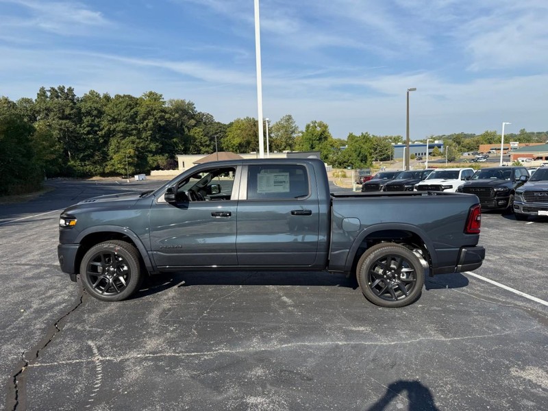 Ram 1500 Vehicle Image 03