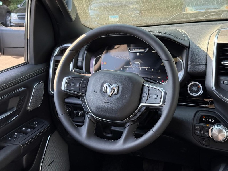 Ram 1500 Vehicle Image 09