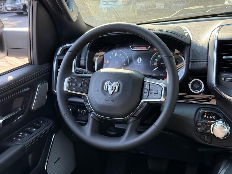 Ram 1500 Vehicle Image 11