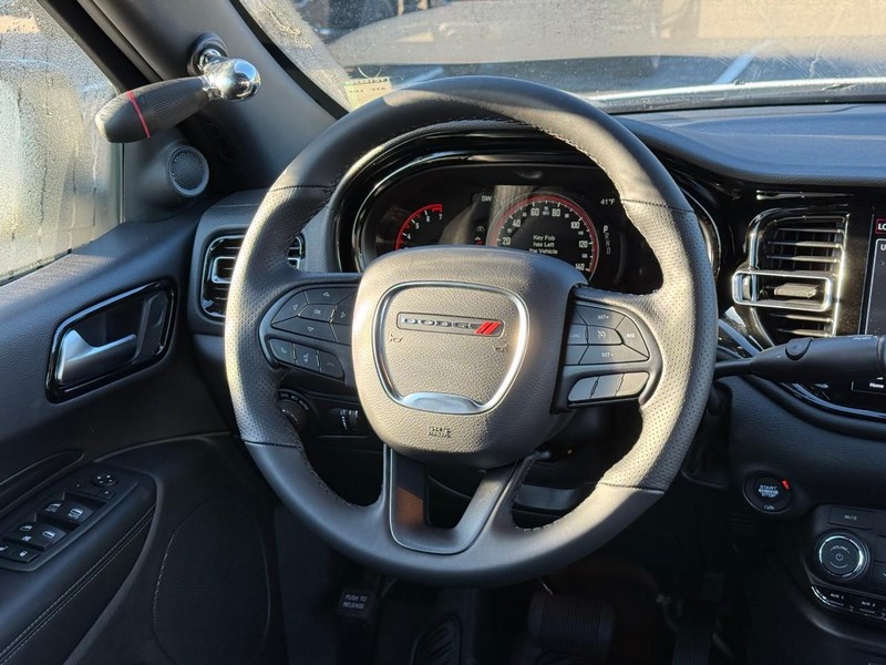 Dodge Durango Vehicle Full-screen Gallery Image 7