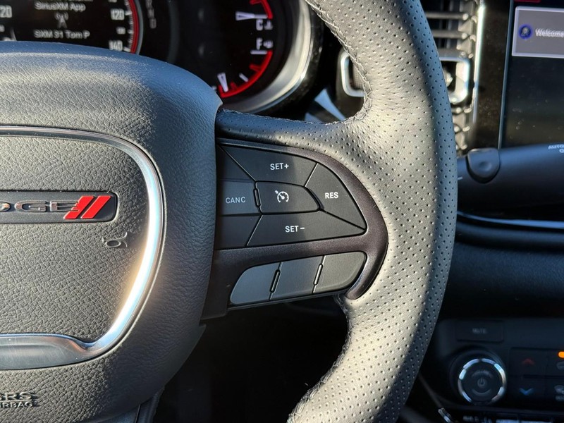 Dodge Durango Vehicle Full-screen Gallery Image 13