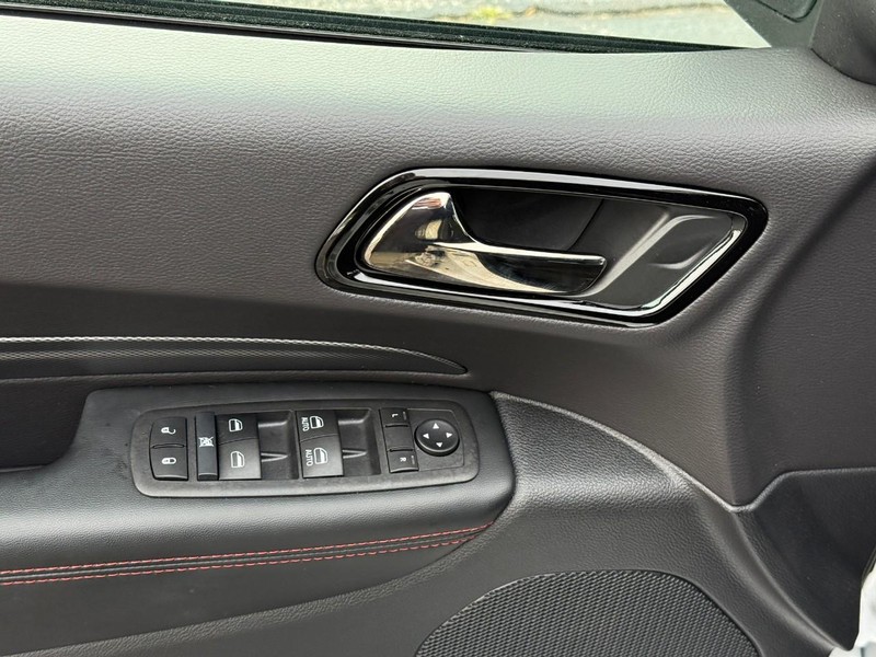 Dodge Durango Vehicle Image 14