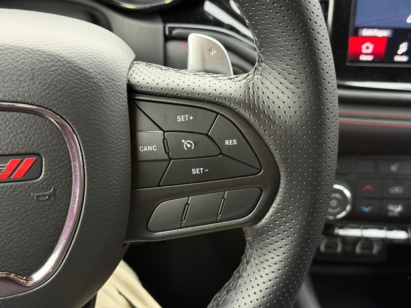 Dodge Durango Vehicle Image 18