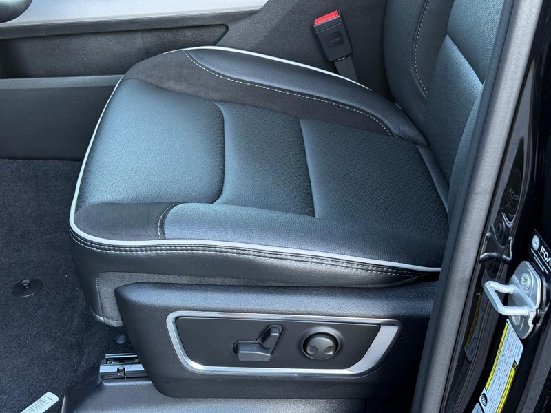 Ram 1500 Vehicle Image 15
