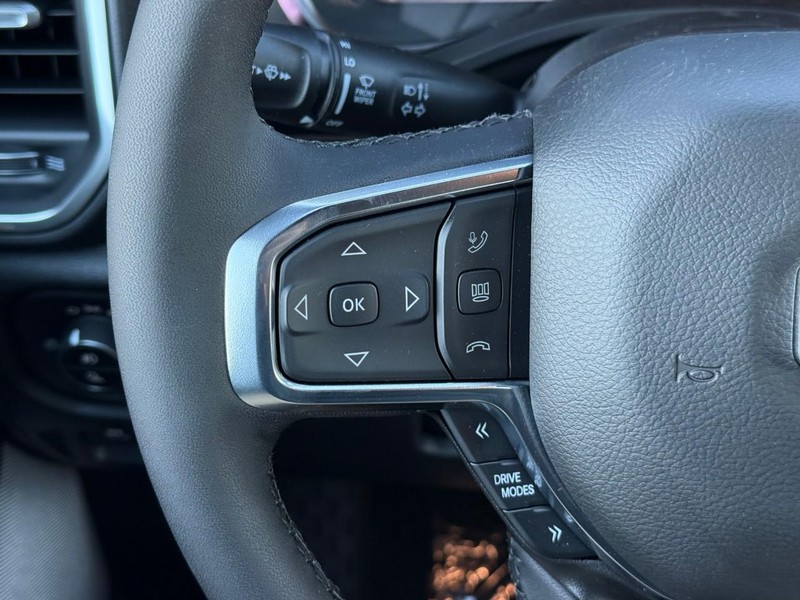 Ram 1500 Vehicle Image 17