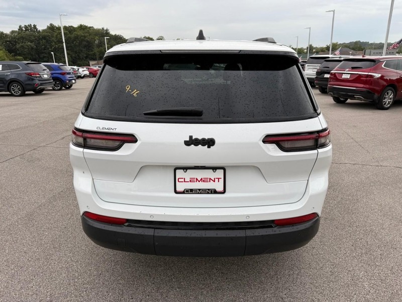 Jeep Grand Cherokee L Vehicle Image 08