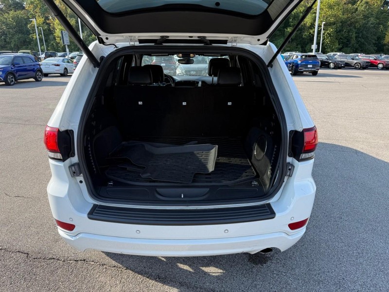 Jeep Grand Cherokee Vehicle Image 07