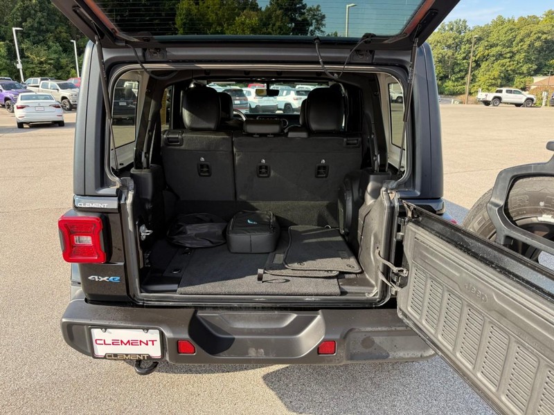 Jeep Wrangler 4xe Vehicle Image 07