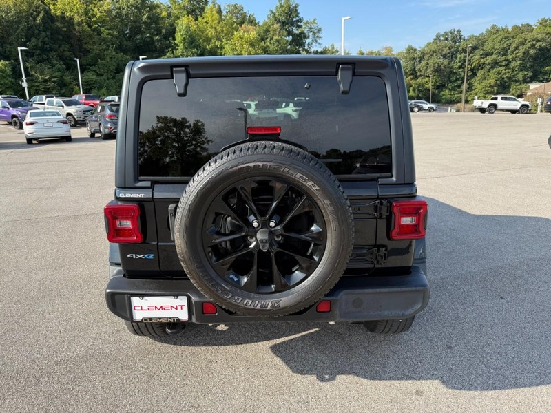Jeep Wrangler 4xe Vehicle Image 08