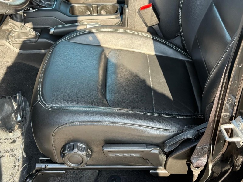 Jeep Wrangler 4xe Vehicle Image 15