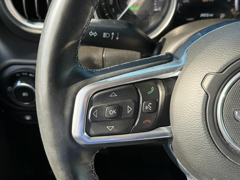Jeep Wrangler 4xe Vehicle Image 16
