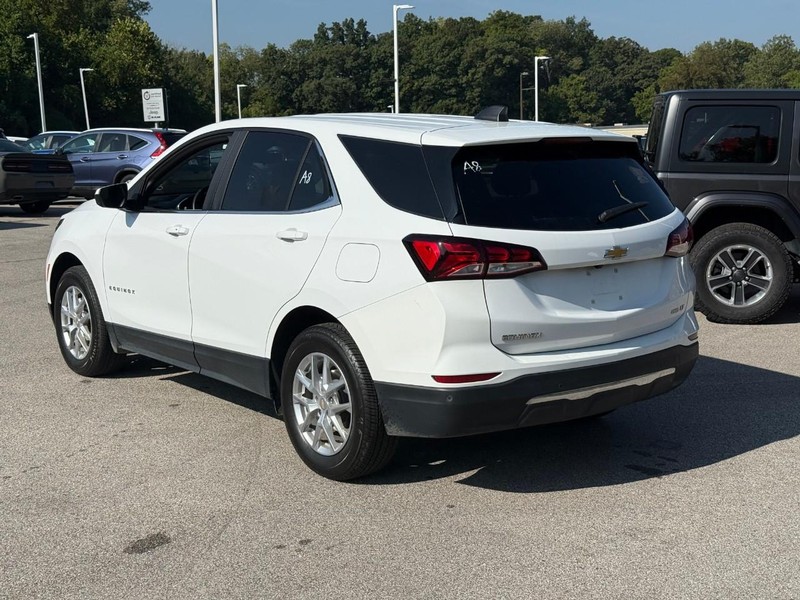 Chevrolet Equinox Vehicle Image 04