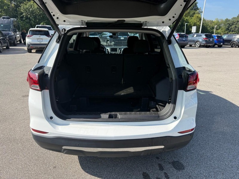 Chevrolet Equinox Vehicle Image 08