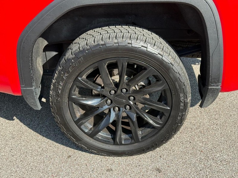 GMC Sierra 1500 Vehicle Image 05