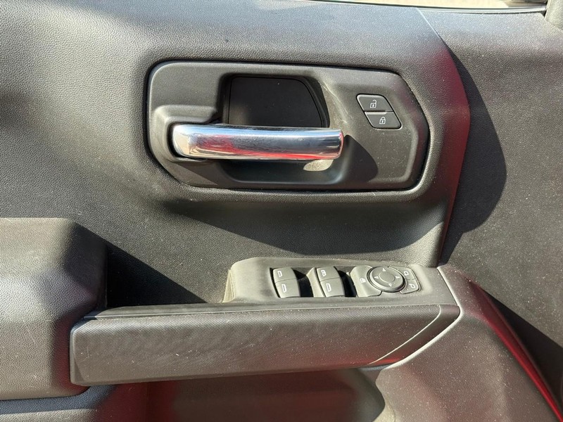 GMC Sierra 1500 Vehicle Image 16