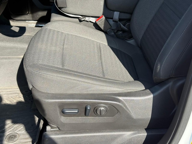 Chevrolet Silverado 2500HD Vehicle Image 19