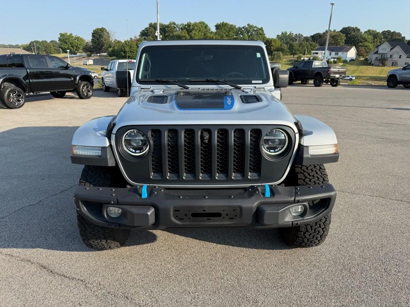 Jeep Wrangler 4xe Vehicle Image 12