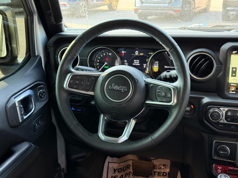 Jeep Wrangler 4xe Vehicle Image 15