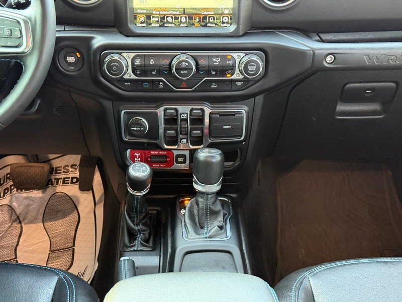 Jeep Wrangler 4xe Vehicle Image 17