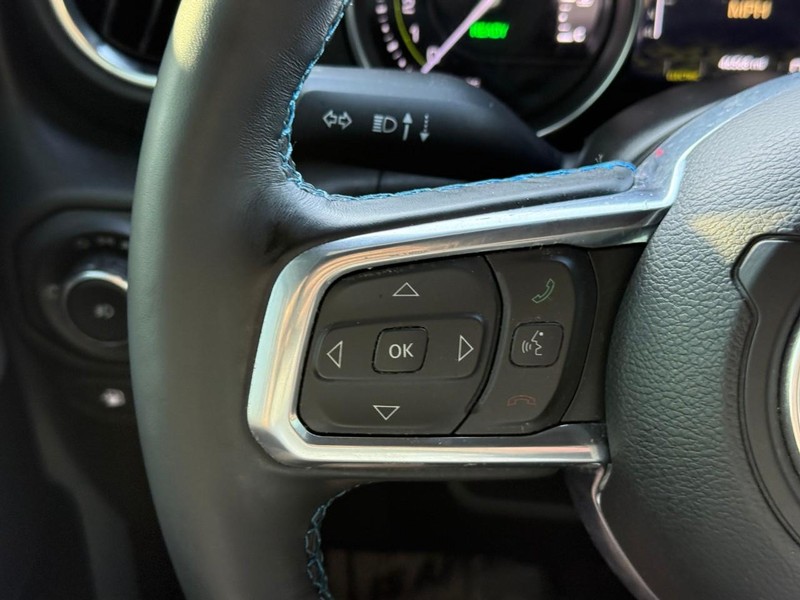 Jeep Wrangler 4xe Vehicle Image 21