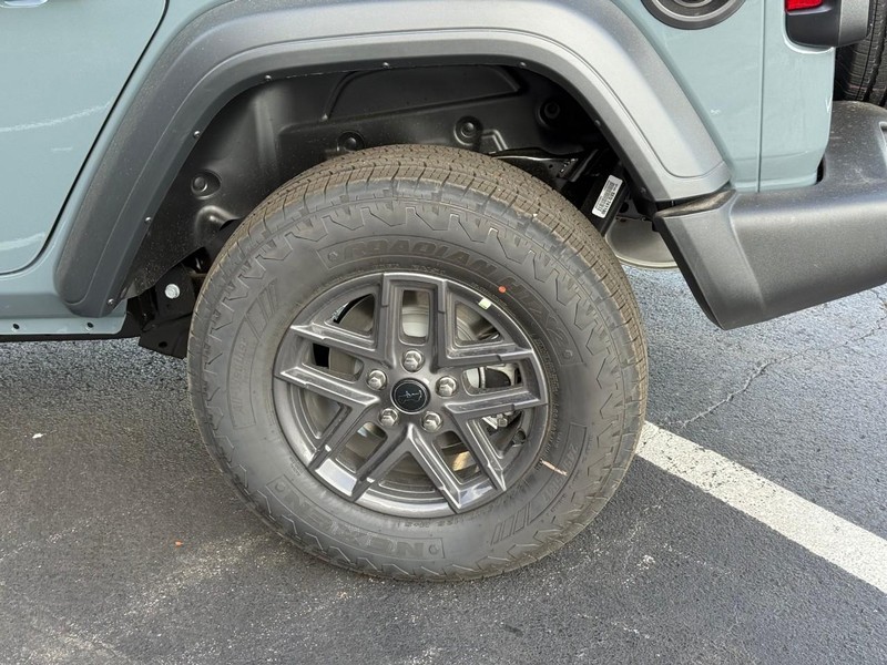 Jeep Wrangler Vehicle Image 05