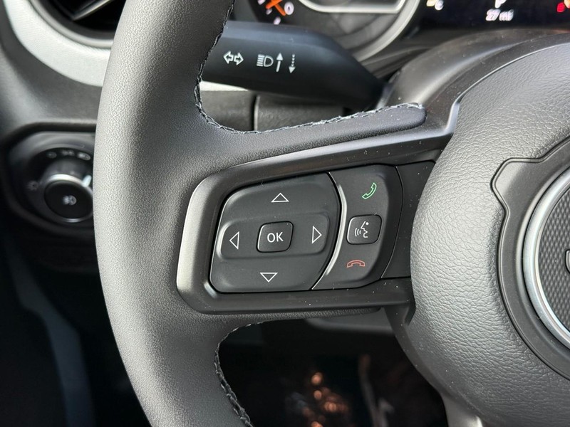 Jeep Wrangler Vehicle Image 15
