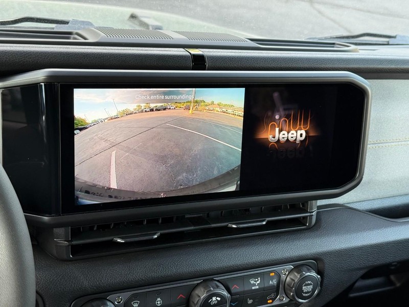 Jeep Wrangler Vehicle Image 19