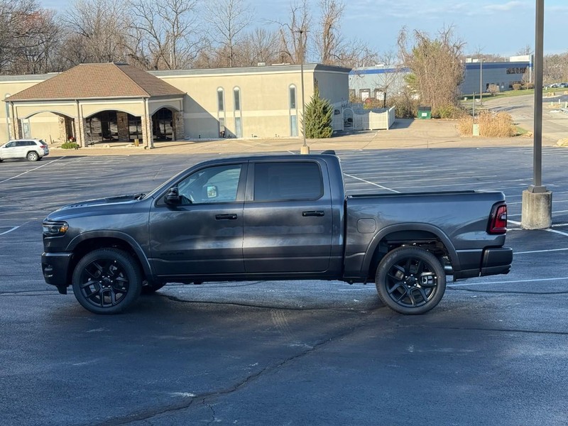 Ram 1500 Vehicle Image 03