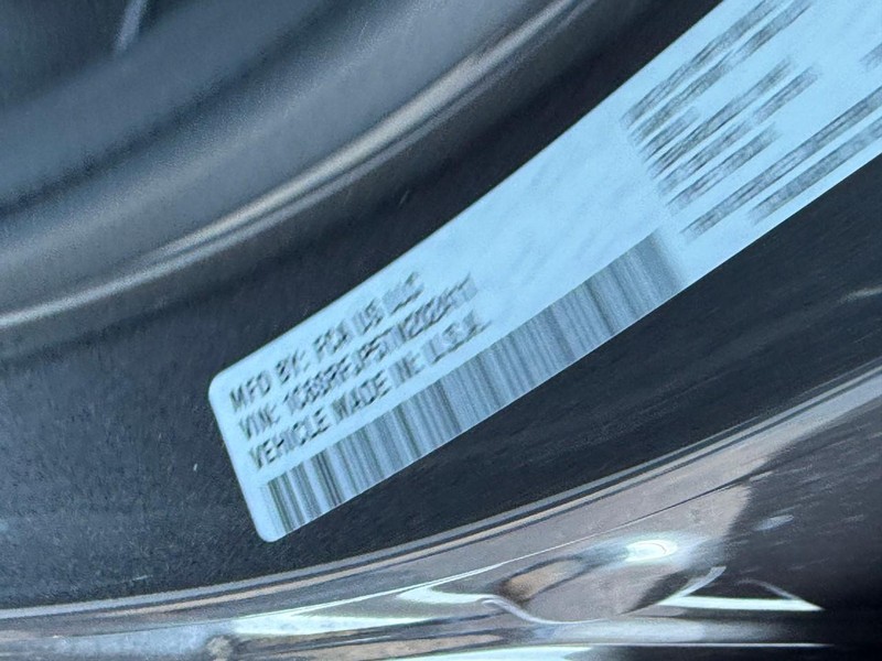 Ram 1500 Vehicle Image 21