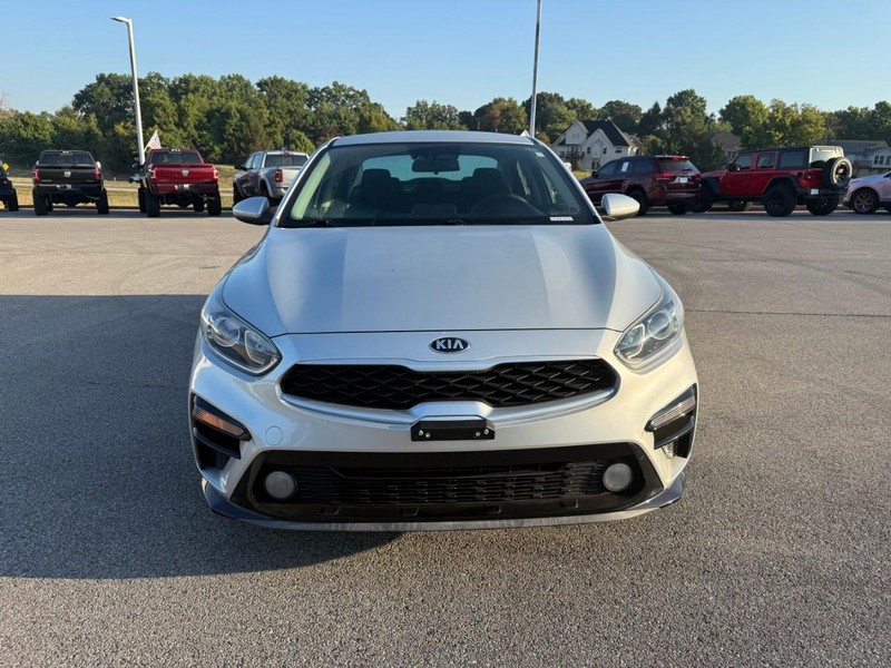 Kia Forte Vehicle Image 11