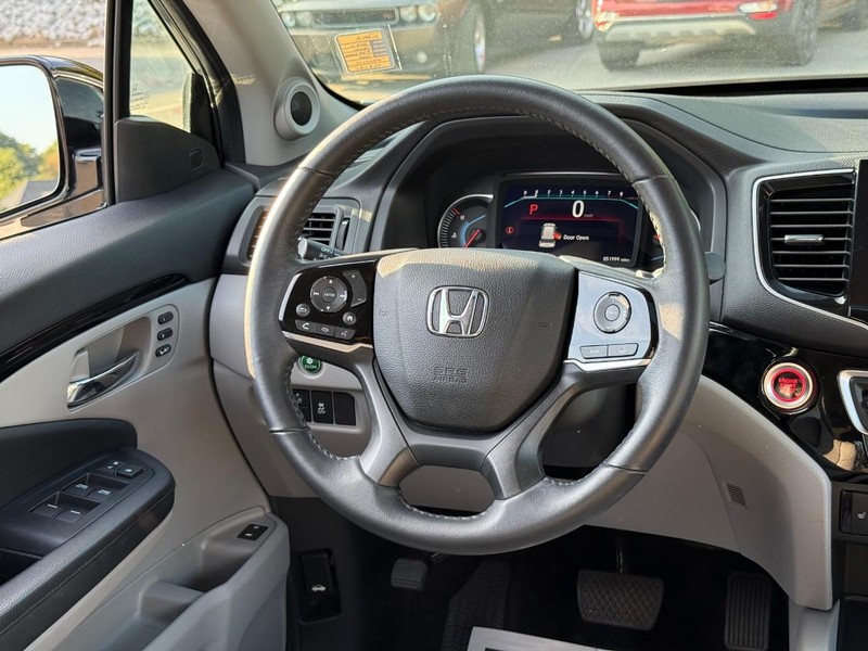 Honda Pilot Vehicle Image 17