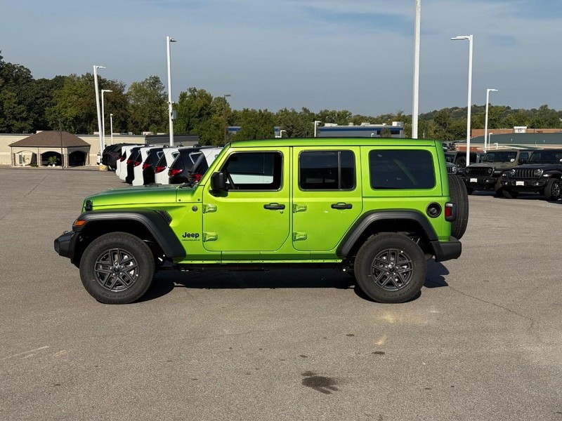 Jeep Wrangler Vehicle Image 03
