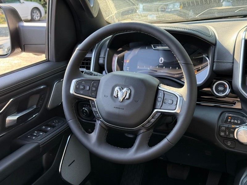 Ram 1500 Vehicle Image 09