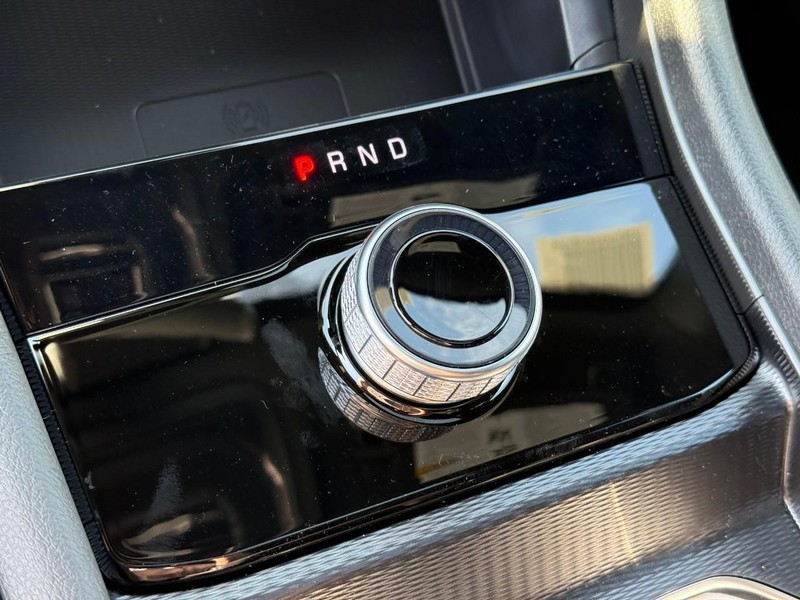 Jeep Grand Cherokee Vehicle Image 20