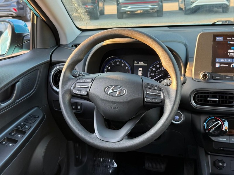 Hyundai Kona Vehicle Image 15