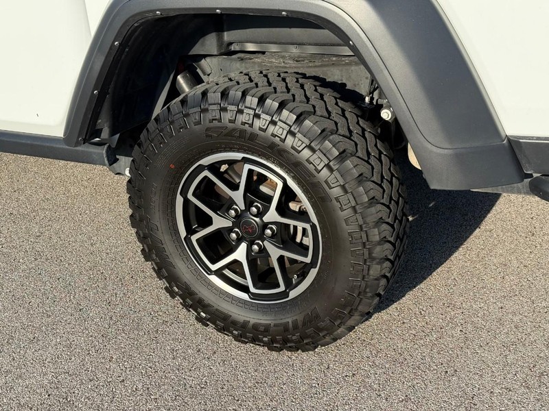 Jeep Gladiator Vehicle Image 05