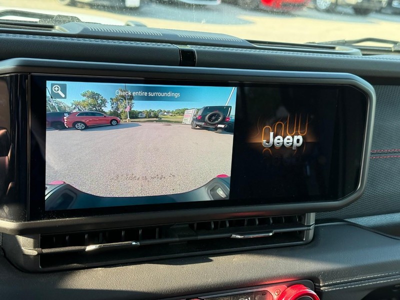Jeep Gladiator Vehicle Image 20