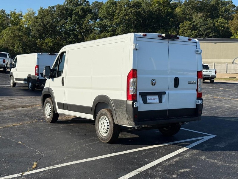 Ram ProMaster Cargo Van Vehicle Image 04