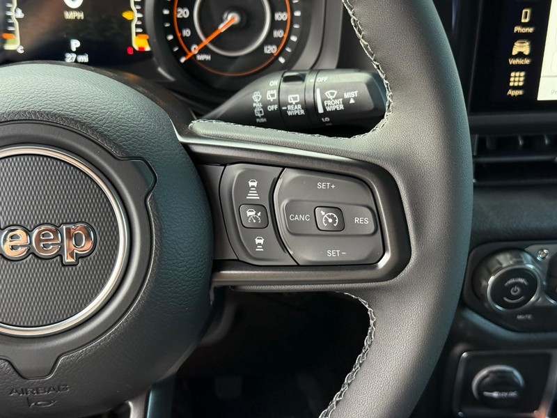 Jeep Wrangler Vehicle Image 16